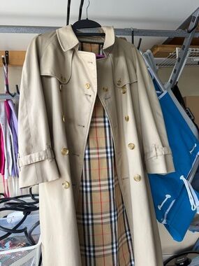 Vintage Burberry Tan Trench Coat with Signature Check Lining